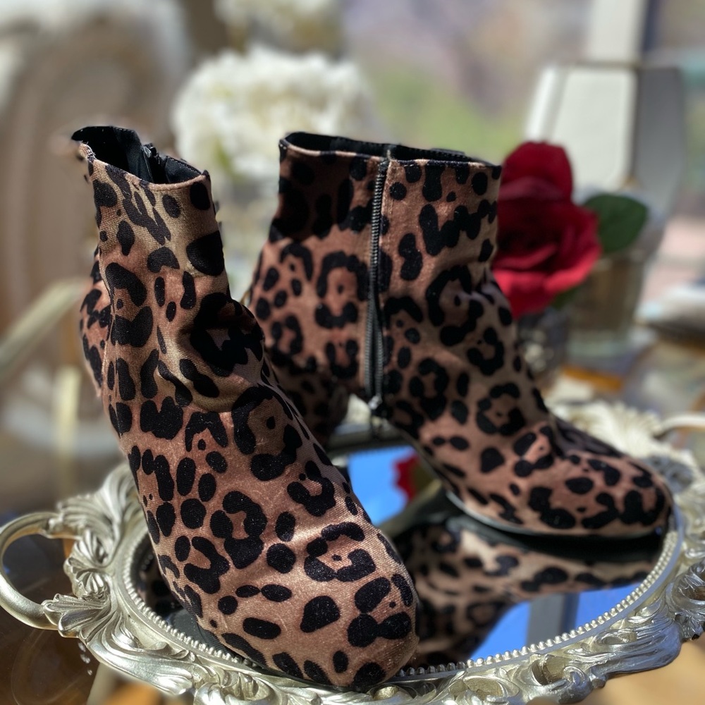 Leopard boots - Picture 9 of 10